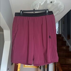 🌺 Adidas Burgundy Athletic Shorts Sz L